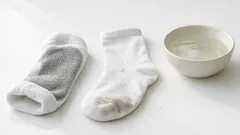 Lavare i calzini al rovescio: quando conviene davvero (e quando no)