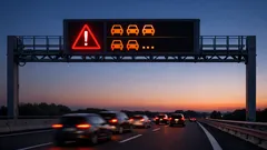 Triangolo rosso in autostrada: cosa significa e perché la coda può peggiorare